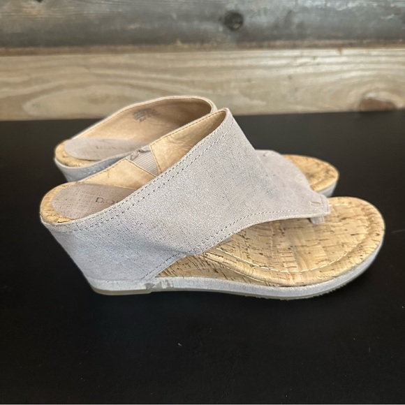 Donald Pliner Cork Footbed Wedge Slip On Sandals 9 Tan Metallic Leather Designer - Picture 5 of 10